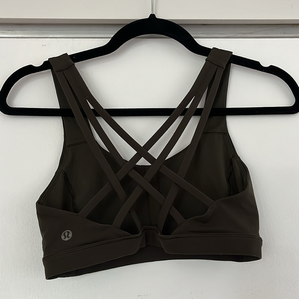 Lululemon Free to be Serene Sports Bra
